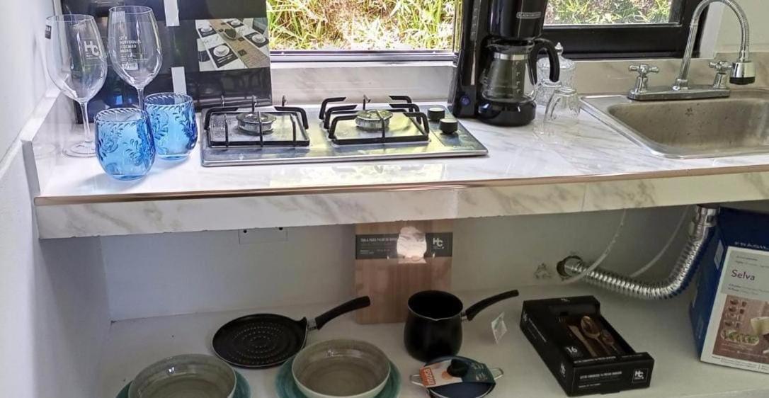 Sin Prisa "Not Rush" Cabana Preciosa! Con Jacuzzi, Vista Y Acceso Directo Al Embalse, Vista A La Piedra , Deporte Acuatico Paddle Board And Breakfast Incluidos ! Imperdible غواتابيه المظهر الخارجي الصورة